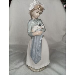 Lladro Nao #241 Girl Holding Puppy in Blanket Collectible Porcelain Figurine 10"